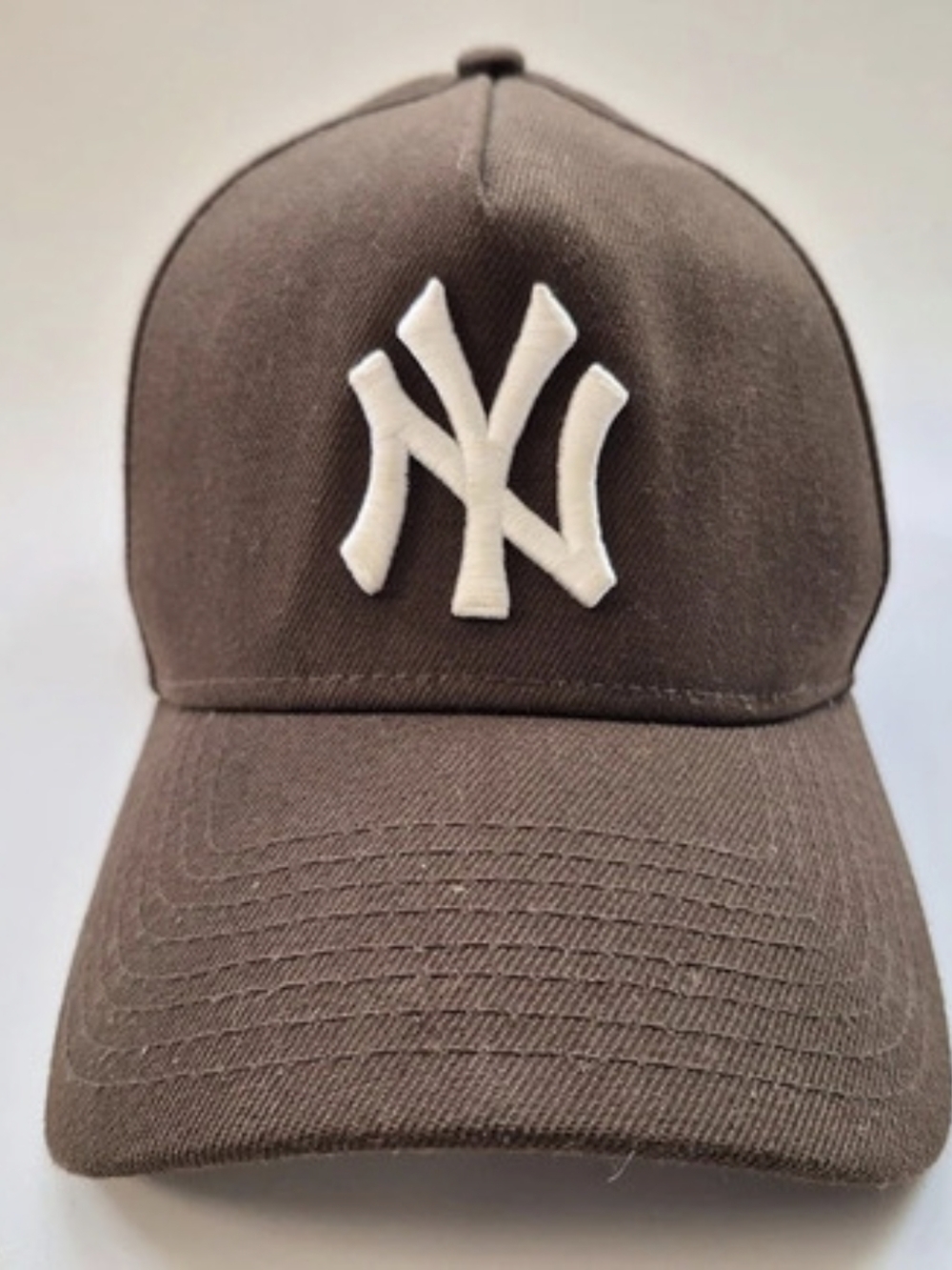 New Era New York Yankees 9FORTY A-Frame Cap Brown